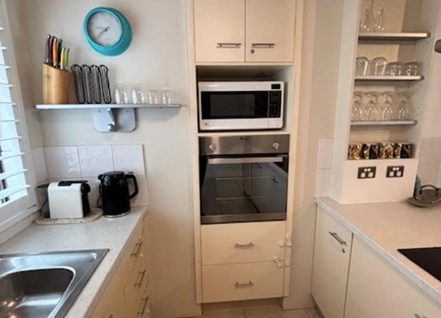 Sealanes Unit 5, 43 Albert Street, Kings Beach Caloundra Apartment